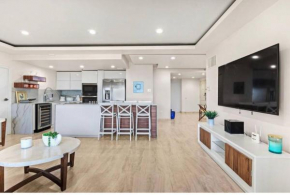 Revitalized Beachfront Villa - 8498-99